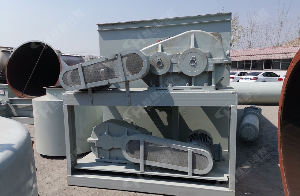 桂林鴻程HC大型氫氧化鈣生產(chǎn)線(15噸小時(shí))到達(dá)華北地區(qū)客戶現(xiàn)場(chǎng) 桂林鴻程HC大型氫氧化鈣生產(chǎn)線(15噸小時(shí))到達(dá)華北地區(qū)客戶現(xiàn)場(chǎng)