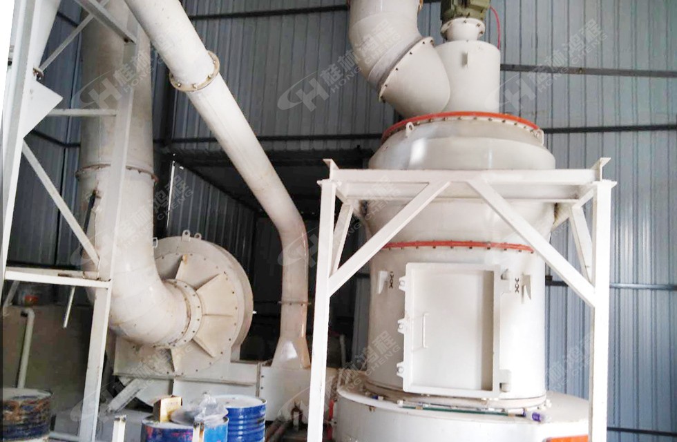 雷蒙粉磨機(jī)加工炭黑選型三:HCQ升級(jí)版雷蒙粉磨機(jī) HCQ1500雷蒙粉磨機(jī)加工炭黑選型三:HCQ升級(jí)版雷蒙粉磨機(jī)