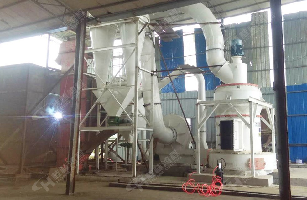 325目白云石粉生產(chǎn)設(shè)備HCQ新型磨粉機(jī)江西建材廠客戶投產(chǎn) 325目白云石粉生產(chǎn)設(shè)備HCQ新型磨粉機(jī)江西建材廠客戶投產(chǎn)