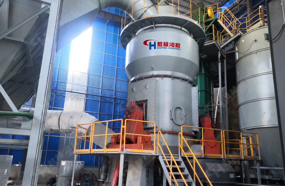 HLM2400碳酸錳立磨 電解錳 第一臺60噸/時設備地點:湖北 HLM2400碳酸錳立磨 電解錳 第一臺60噸/時設備地點:湖北